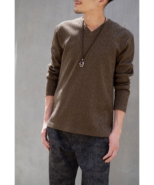 NICOLE CLUB FOR MEN（ニコルクラブフォーメン）の「【21年モデル】アランニットボンディングＶネックプルオーバー（Tシャツ/カットソー・メンズ・ブラック/ボルドー/モカ/ホワイト×ブラック/オフホワイト・LL/L/M）」の4枚目の写真