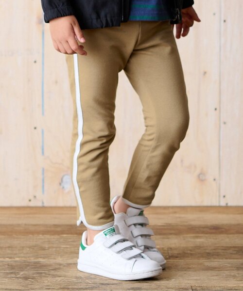 BREEZE（ブリーズ）の「スタメンパイピングレギンスパンツ 10分丈（その他パンツ・キッズ・ベージュ/ブラック・100/110/80/130/120/90）」の2枚目の写真