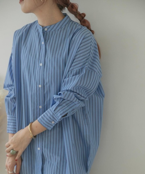 ITEMS URBANRESEARCH（アイテムズ アーバンリサーチ）の「ルーズスタンドカラーシャツ（シャツ/ブラウス・レディース・ブルー/ライトブルー/ベージュ/オフホワイト・FREE）」の13枚目の写真