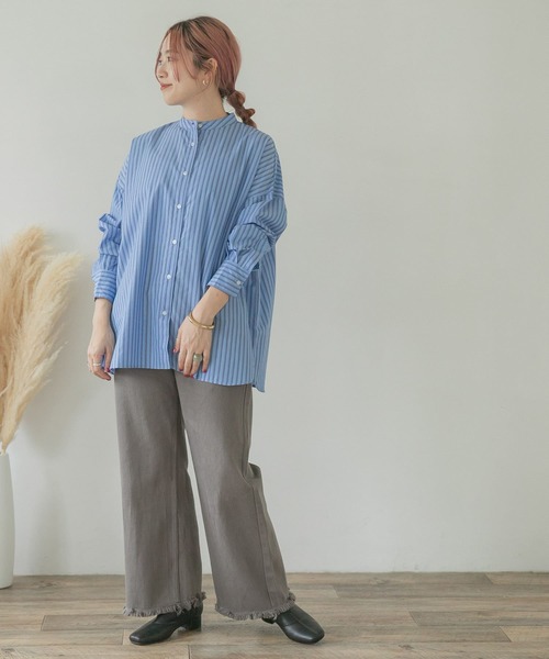 ITEMS URBANRESEARCH（アイテムズ アーバンリサーチ）の「ルーズスタンドカラーシャツ（シャツ/ブラウス・レディース・ブルー/ライトブルー/ベージュ/オフホワイト・FREE）」の17枚目の写真