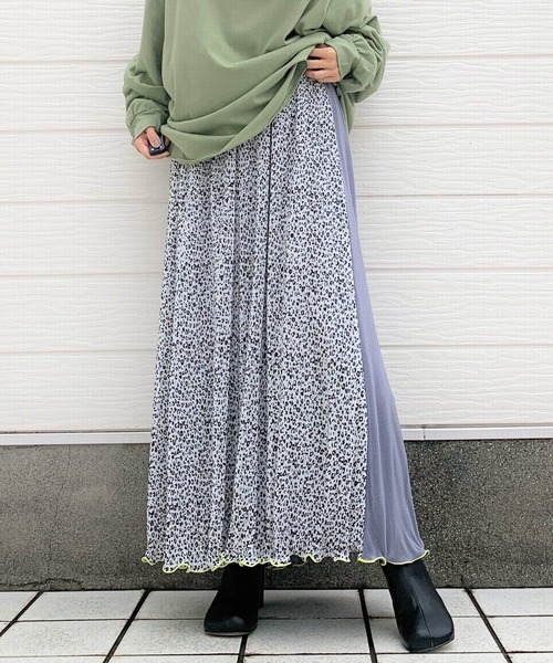 Q(キュー)の「レオパードバイカラーマイクロプリーツスカート(スカート・レディース・ブラック系その他2/ブラック系その他・MEDIUM)」の2枚目の写真