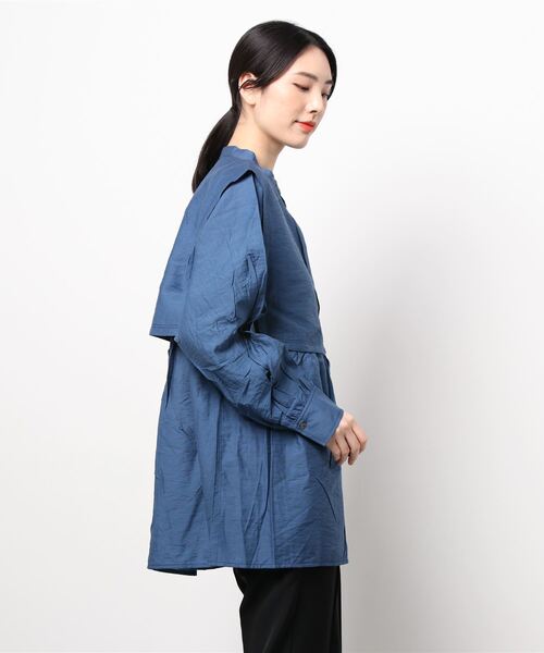 ROSE BUD（ローズバッド）の「ふらしヨークブラウス（シャツ/ブラウス・レディース・ホワイト/ネイビー/ベージュ・FREE）」の4枚目の写真