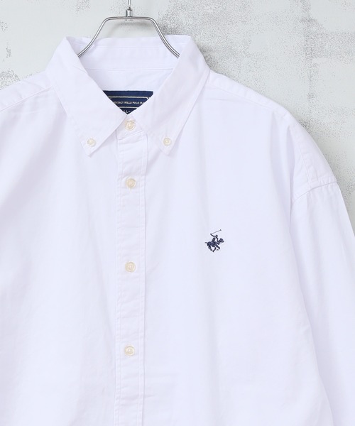 BEVERLY HILLS POLO CLUB(ビバリーヒルズポロクラブ)の「【BEVERLY HILLS POLO CLUB/ビバリーヒルズポロクラブ】カーボンピーチツイル刺繍入り ボタンダウンシャツ/スタンドカラーシャツ(シャツ/ブラウス・メンズ・ホワイト/ブラウン/ベージュ系その他/ワイン/ネイビー/サックスブルー/スミクロ/ベージュ/ブルー系その他/アクア/ネイビー系/グリーン系その他/ダークインディゴブルー/ブルー系その他3/ライトインディゴブルー/ブルー系その他2/ホワイト系その他/イエロー系その他/ブラック系その他/ライラック・M/LL/L)」の2枚目の写真