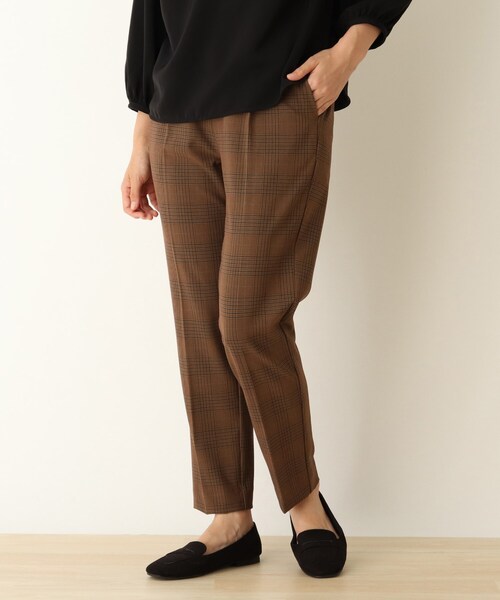 DRESKIP(ドレスキップ)の「◆フルストレッチイージーケアテーパードパンツ(その他パンツ・レディース・ブラック/サンドベージュ/ライトパープル/キャメル/ブラック系1/ダークブラウン系1・01/02/03/04)」の1枚目の写真