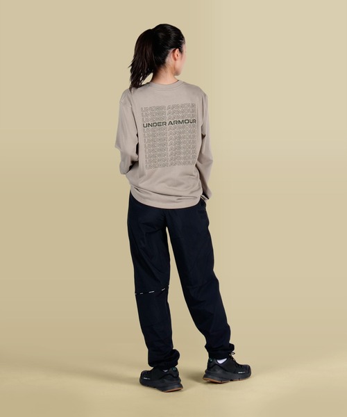 UNDER ARMOUR（アンダーアーマー）の「UAヘビーウエイト チャージドコットン ロングスリーブ シャツ バックプリント（トレーニング/メンズ）（Tシャツ/カットソー・メンズ・カーキ/ブラック/ホワイト・XXL/XL/M/3XL/S/L）」の17枚目の写真