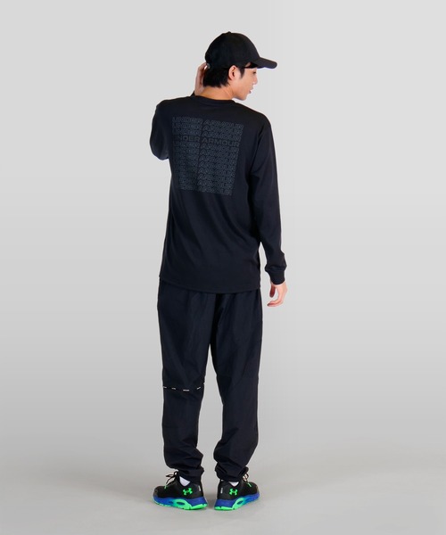 UNDER ARMOUR（アンダーアーマー）の「UAヘビーウエイト チャージドコットン ロングスリーブ シャツ バックプリント（トレーニング/メンズ）（Tシャツ/カットソー・メンズ・カーキ/ブラック/ホワイト・XXL/XL/M/3XL/S/L）」の8枚目の写真