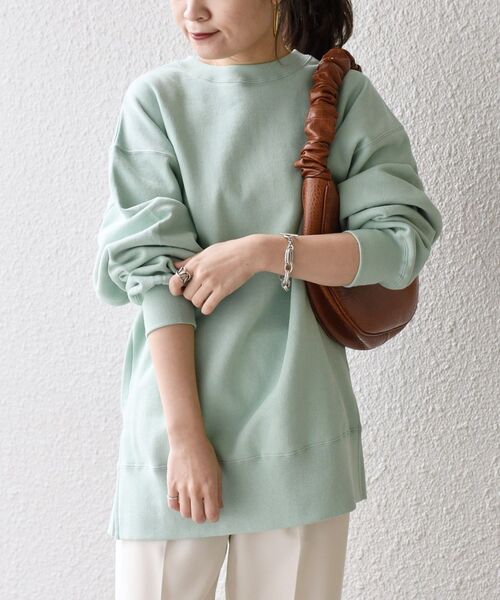 SHIPS（シップス）の「*USAコットンプルオーバー◇（スウェット・レディース・ブラック/チャコールグレー/ナチュラル/ライトオリーブ/ブルー系/ミント/ダークブルー/オフホワイト・ONE SIZE）」の5枚目の写真