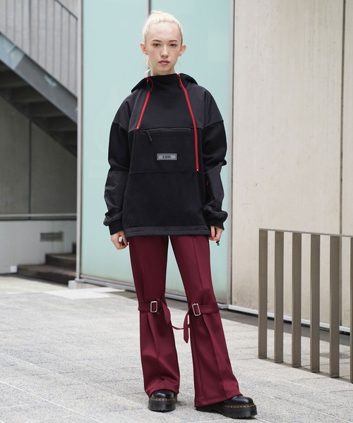 X-girl（エックスガール）の「MOUNTAIN SWEAT HOODIE（パーカー・レディース・ベージュ/ブラック・M/S）」の3枚目の写真