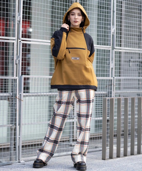 X-girl（エックスガール）の「MOUNTAIN SWEAT HOODIE（パーカー・レディース・ベージュ/ブラック・M/S）」の16枚目の写真