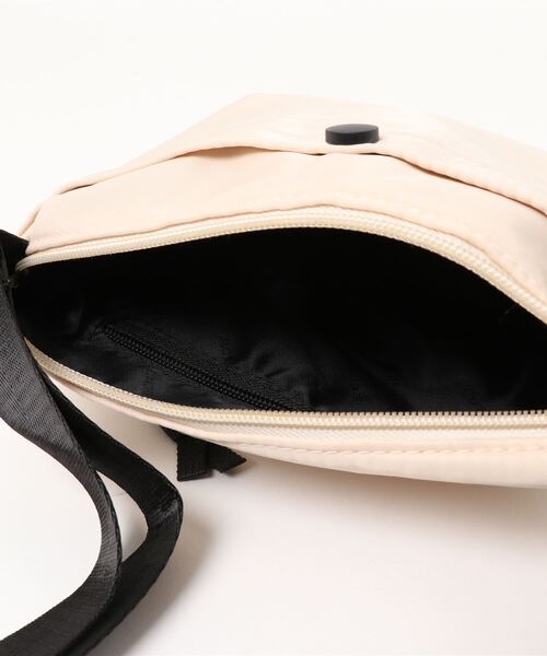 STYLEBLOCK（スタイルブロック）の「ナイロンミニショルダーバッグ（ショルダーバッグ・レディース・イエロー/ライトパープル/カーキ/ブルー/ワインレッド/オレンジ/ブラック/グリーン/ベージュ/パープル系その他・FREE）」の16枚目の写真