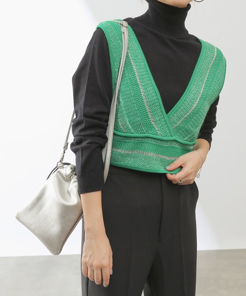 COLONY 2139(コロニートゥーワンスリーナイン)の「モヘヤ混ジャガード柄ニットビスチェ(セットアップ対応)(ベスト・レディース・ブラック/グレイッシュベージュ/グリーン/パープル・FREE)」の4枚目の写真