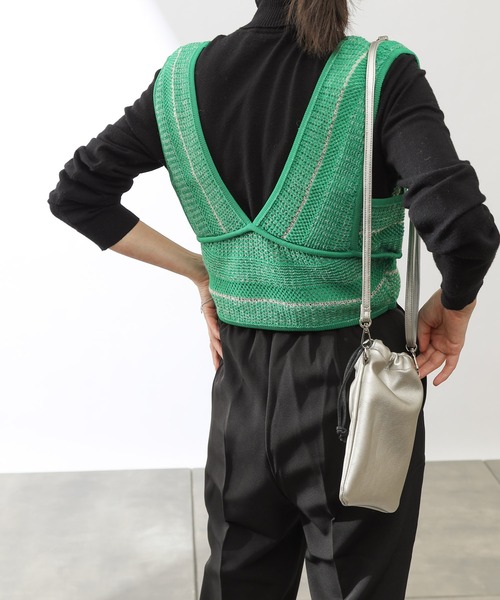 COLONY 2139(コロニートゥーワンスリーナイン)の「モヘヤ混ジャガード柄ニットビスチェ(セットアップ対応)(ベスト・レディース・ブラック/グレイッシュベージュ/グリーン/パープル・FREE)」の10枚目の写真