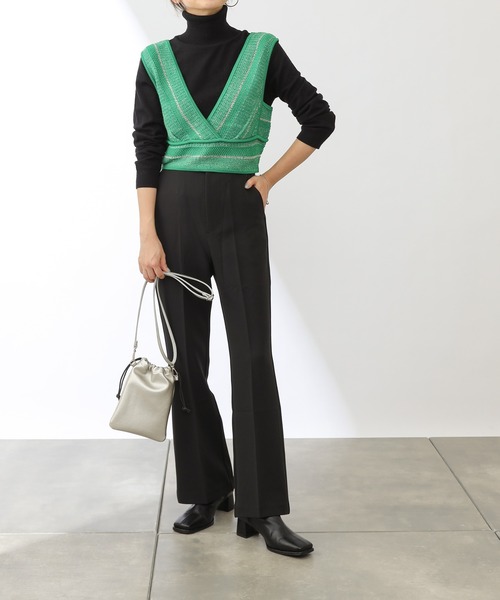 COLONY 2139(コロニートゥーワンスリーナイン)の「モヘヤ混ジャガード柄ニットビスチェ(セットアップ対応)(ベスト・レディース・ブラック/グレイッシュベージュ/グリーン/パープル・FREE)」の7枚目の写真