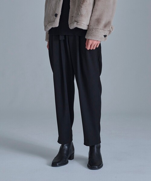 tk.TAKEO KIKUCHI（ティーケータケオキクチ）の「◆ドレープツータックパンツ（その他パンツ・メンズ・ブラック/ダークブラウン/ナチュラル・01/02/03）」の2枚目の写真