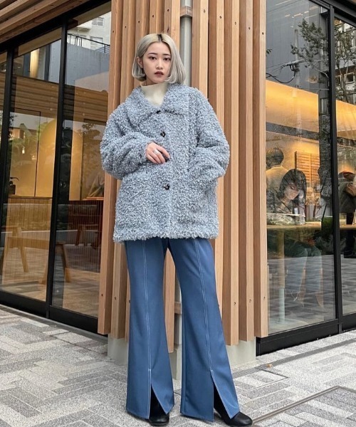 Lui's(ルイス)の「配色ステッチドロストフレアパンツ(その他パンツ・レディース・ブラック/ブルー/グリーン・FREE)」の11枚目の写真