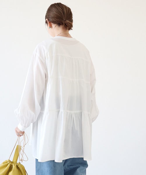 AMERICAN HOLIC（アメリカンホリック）の「ティアードボリュームチュニック（シャツ/ブラウス・レディース・オフホワイト/サックスブルー/チェック・M/L）」の4枚目の写真