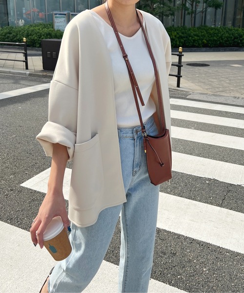 Meli rich(メリーリッチ)の「カットポンチノーカラージャケット(ノーカラージャケット・レディース・ブラック/アイボリー/グレイッシュベージュ・MEDIUM)」の1枚目の写真