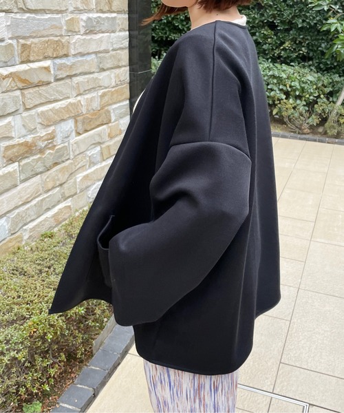 Meli rich(メリーリッチ)の「カットポンチノーカラージャケット(ノーカラージャケット・レディース・ブラック/アイボリー/グレイッシュベージュ・MEDIUM)」の7枚目の写真