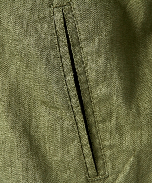 coen（コーエン）の「メンアサヘリンボーンMA-1ブルゾン（MA-1・レディース・オリーブ/ネイビー・MEDIUM/LARGE）」の4枚目の写真