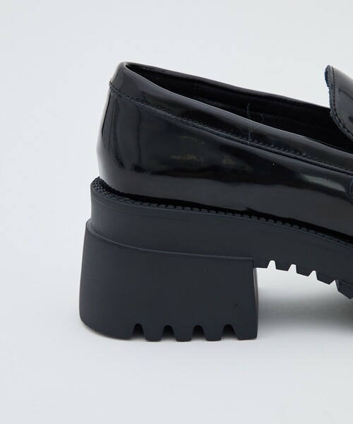 UNITED TOKYO（ユナイテッドトウキョウ）の「チェーンパンプローファー（ローファー・レディース・ホワイト/ブラック・2/3/1）」の8枚目の写真