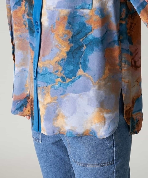 A de a.v.v（アードアー・ヴェ・ヴェ）の「ビッグ襟柄シャツ（シャツ/ブラウス・レディース・イエロー/ブルー・38/36）」の12枚目の写真