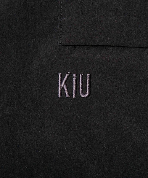 KiU(キウ)の「ウォーターリペレント オーバーサイズ シャツジャケット(シャツ/ブラウス・メンズ・ブラック/ベージュ/オフホワイト・FREE)」の5枚目の写真