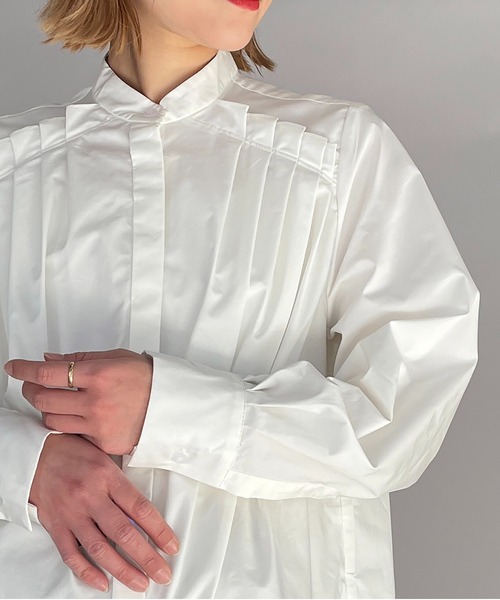 PICCIN（ピッチン）の「タイプライタータックシャツ（シャツ/ブラウス・レディース・ブラック/オフホワイト/サックスブルー・M）」の2枚目の写真