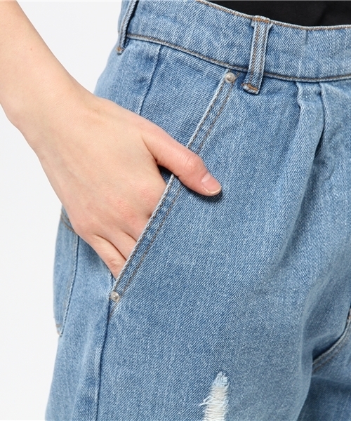 Kastane(カスタネ)の「【Kastane】ダメージ断ち切りデニムパンツ(デニムパンツ・レディース・ライトブルー・SMALL/MEDIUM)」の7枚目の写真