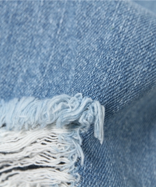 Kastane(カスタネ)の「【Kastane】ダメージ断ち切りデニムパンツ(デニムパンツ・レディース・ライトブルー・SMALL/MEDIUM)」の11枚目の写真