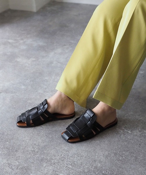 Riberry（リベリー）の「編み込みスリッパサンダル/グルカスリッパサンダル（サンダル・レディース・ホワイト/ブラック/ブラウン・MEDIUM/LARGE）」の9枚目の写真