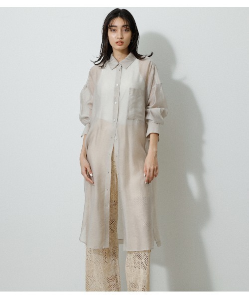 アンティカ　ロングスカート　アズールバイマウジーTシャツ AZUL by moussy（アズールバイマウジー）の「SHEER LONG SHIRT