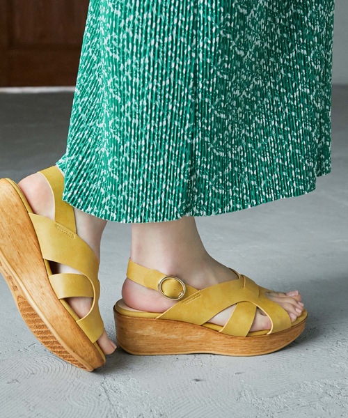 Fashion Letter(ファッションレター)の「日本製編み込み風デザインウェッジサンダル 痛くないサンダル(サンダル・レディース・マスタード/ダークベージュ/ホワイト/ブラック・LL/L/M/S)」の20枚目の写真
