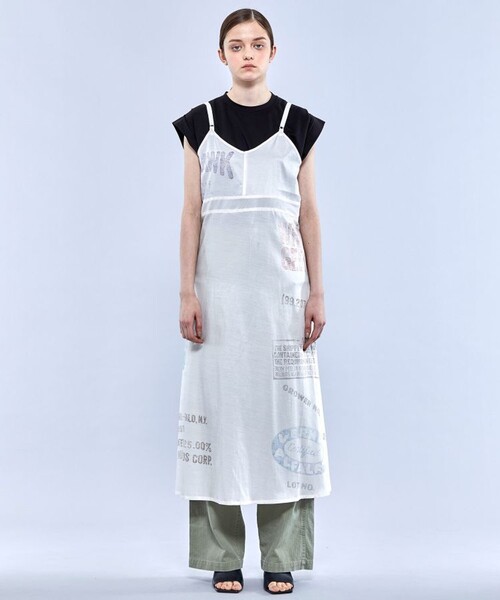 FILL THE BILL（フィルザビル）の「【FILL THE BILL(フィルザビル)】フラワーバッグプリントドレス 210-221018（ドレス・レディース・ホワイト/ネイビー・1/2）」の5枚目の写真