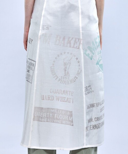 FILL THE BILL（フィルザビル）の「【FILL THE BILL(フィルザビル)】フラワーバッグプリントドレス 210-221018（ドレス・レディース・ホワイト/ネイビー・1/2）」の13枚目の写真