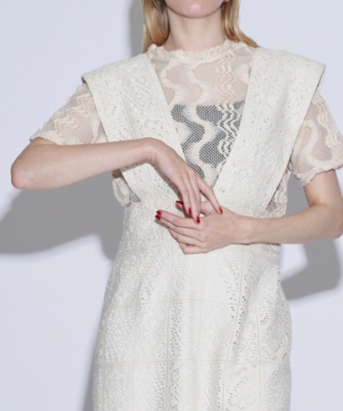 Solace（ソレイス）の「ウェーブメッシュクロップドT（Tシャツ/カットソー・レディース・ブラック/ナチュラル/ブルー・FREE）」の17枚目の写真