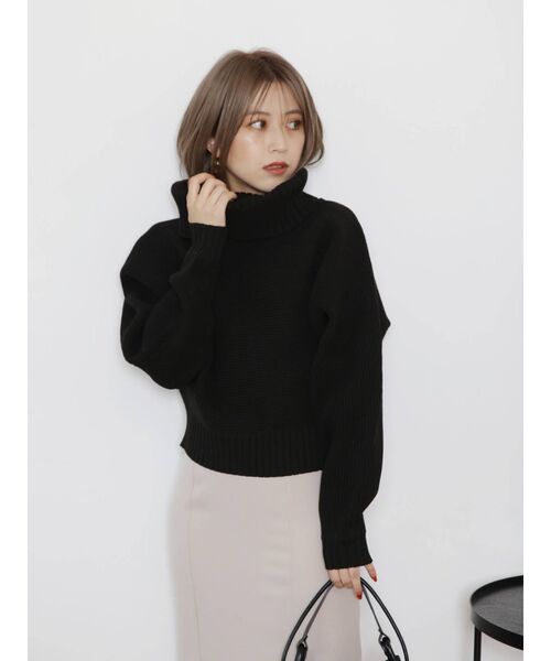 MURUA（ムルーア）の「BIGタートルニットプルオーバー（ニット/セーター・レディース・ブラック/ベージュ/ネイビー/グリーン/モカ・FREE）」の19枚目の写真