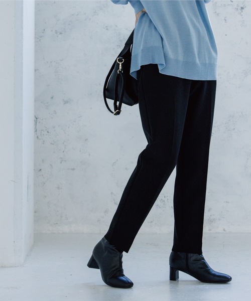 OPAQUE.CLIP（オペークドットクリップ）の「◆【ネオサーモ】ストレッチツイル イージーテーパードパンツ（その他パンツ・レディース・ブラック/グリーン/チャコールグレー/ライトグレー/パープル系/イエロー・36/40/38/42/34）」の2枚目の写真