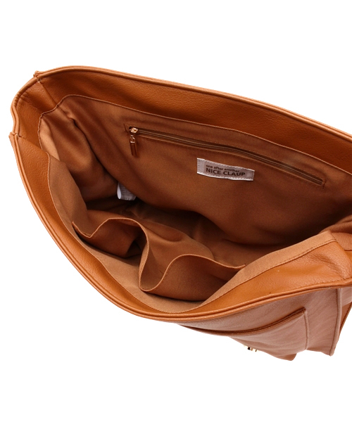 one after another NICE CLAUP（ワンアフターアナザーナイスクラップ）の「【non-no5月号掲載 ナイスクラップ】サッチェルバック（ショルダーバッグ・レディース・アイボリー/キャメル/ブラック・FREE）」の17枚目の写真