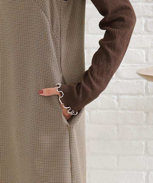 SHOO・LA・RUE(シューラルー)の「◆【親子リンク対応/大人カジュアル】体系カバーも叶う!ウール調深Vネックジャンドレ(スカート・レディース・モスグリーン/キャメル/ブラック・04/03/02)」の9枚目の写真