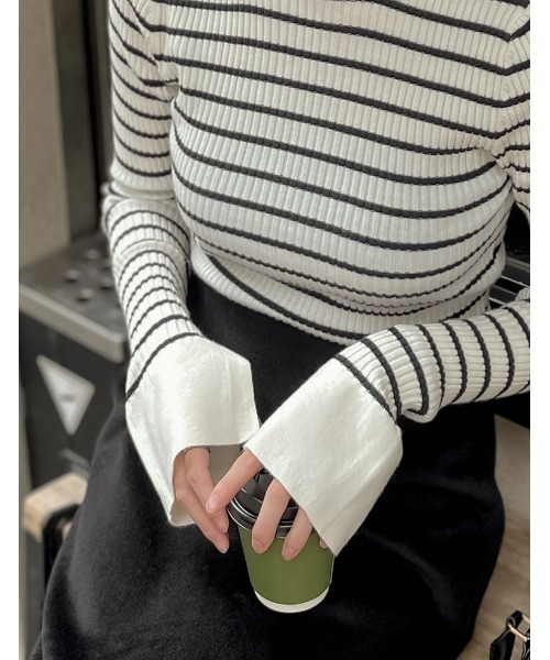 Re:EDIT（リエディ）の「[2025AW COLLECTION][販売枚数3.4万枚突破！][華奢見えが叶う]フレアスリーブハイネックリブニットトップス（ニット/セーター・レディース・ブラック/ベージュ/オレンジ/グリーン/アイボリー/モカ/ホワイト系その他/ダークブラウン/グリーン系その他/ブルー/チャコールグレー/キャメル/ブラック系その他/カーキ/レッド系その他/ベージュ系その他/グリーン系/ラベンダー・MEDIUM/LARGE）」の20枚目の写真