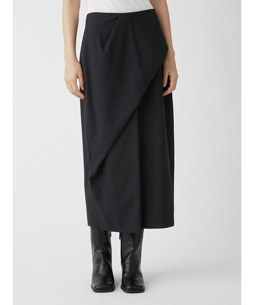 Mila Owen（ミラオーウェン）の「タックドレープコクーンスカート