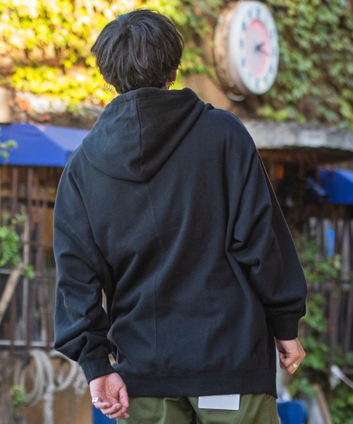 Dickies(ディッキーズ)の「『Dickies/ディッキーズ』カレッジロゴ裏毛プルオーバーパーカー(パーカー・メンズ・グリーン/ブラック/ライトグレー/ネイビー/スミクロ/ブルー/イエロー/グレイッシュベージュ・M/L)」の22枚目の写真