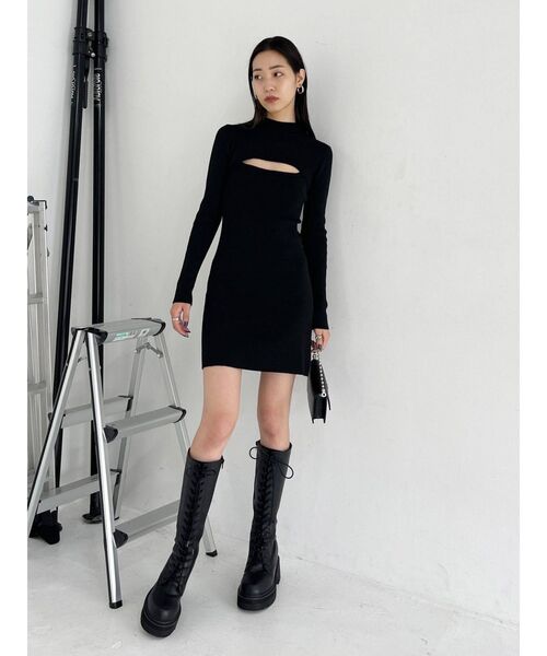 EMODA(エモダ)の「カッティングニットショートワンピース(ワンピース・レディース・グレー/ブルー/アイボリー/ブラック・FREE)」の6枚目の写真