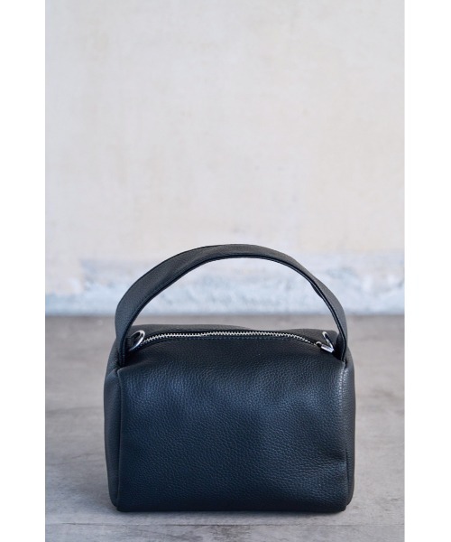 AZUL by moussy（アズールバイマウジー）の「ONE HANDLE BOX BAG/ワンハンドルボックスバッグ（ハンドバッグ・レディース・イエロー/ブラック/アイボリー・FREE）」の2枚目の写真