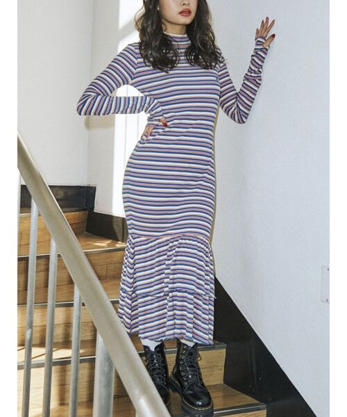 jouetie(ジュエティ)の「テレコマーメイドワンピース(ワンピース・レディース・オレンジ/ブラック/ブルー・MEDIUM)」の4枚目の写真