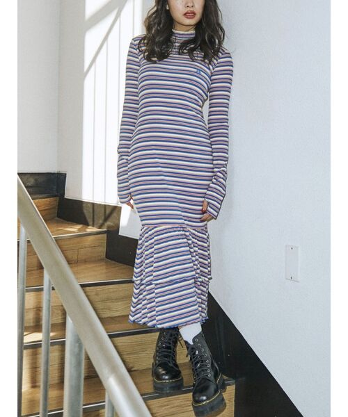 jouetie(ジュエティ)の「テレコマーメイドワンピース(ワンピース・レディース・オレンジ/ブラック/ブルー・MEDIUM)」の5枚目の写真