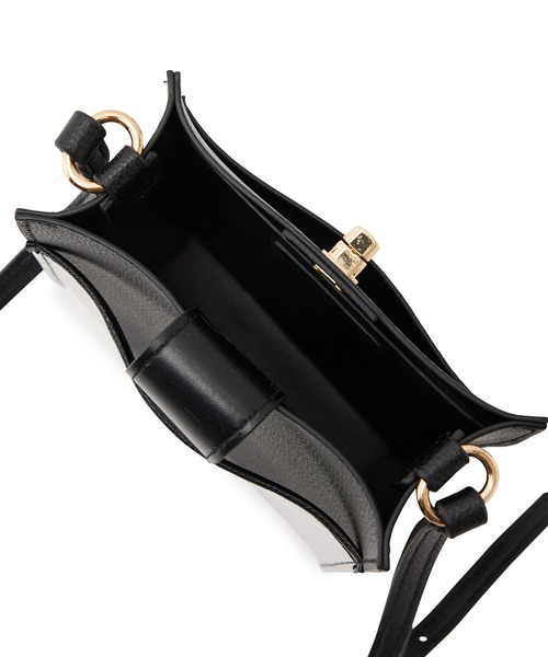 VIS（ビス）の「【新色】バッククリアーポケットマルチショルダーバッグ（ショルダーバッグ・レディース・ブラック/レッド/オフホワイト/イエロー/ダークパープル/ブルー/グリーン/ピンク系その他2・FREE）」の22枚目の写真