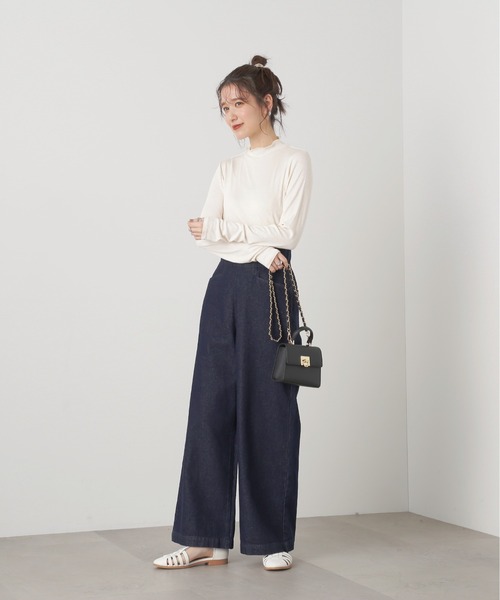 N.（N. Natural Beauty Basic）（エヌエヌナチュラルビューティーベーシック）の「◆ボトルネックカットソー（Tシャツ/カットソー・レディース・ブラック/オフホワイト/イエロー・MEDIUM）」の4枚目の写真