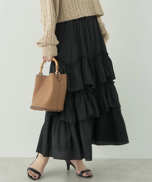 earth music&ecology(アースミュージックアンドエコロジー)の「ランダムティアードボリュームスカート(スカート・レディース・ブラック/ブルー/クリーム・FREE)」の2枚目の写真