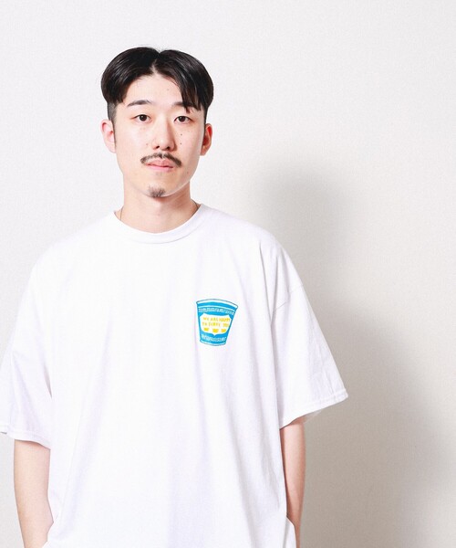 BEAMS T（ビームスティー）の「PUTS × BEAMS T / FLOWER T-SHIRT by Winiche & Co.（Tシャツ/カットソー・メンズ・ライトブルー/ホワイト・LARGE/X-LARGE/XX-LARGE/MEDIUM）」の5枚目の写真